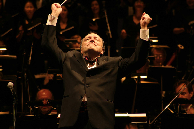 orchestra_conductor_by_pabloleda.jpg