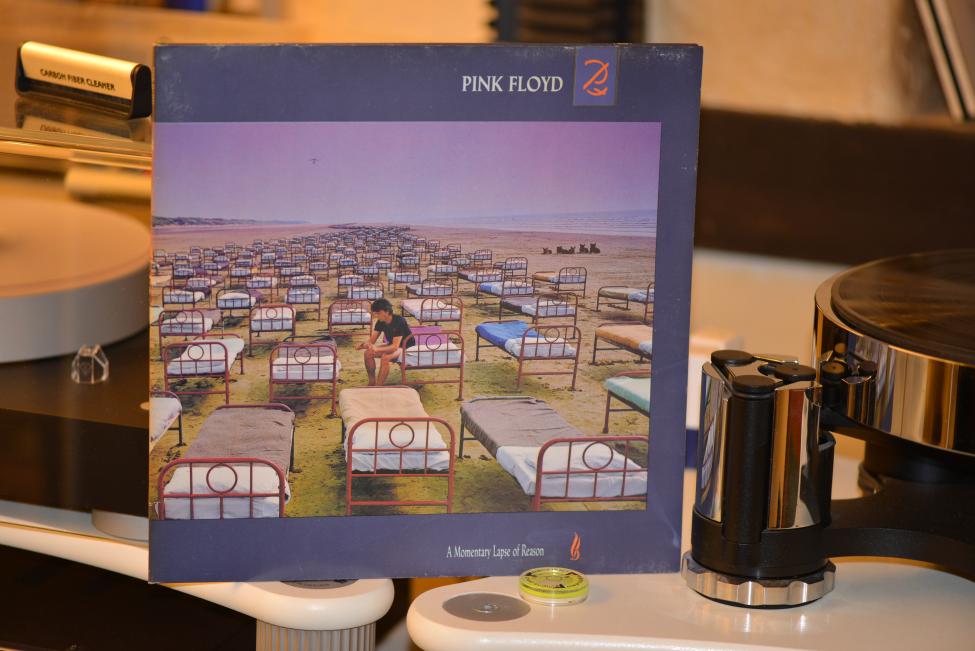 Pink Floyd. A Momentary Lapse of Reason. 1987 001.jpg