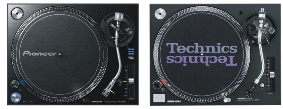 pioneer_PLX-1000_vs_Technics_SL1210.jpg