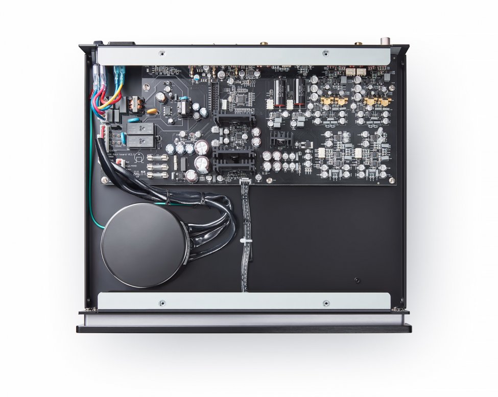 primare-r15-mmmc-phono-preamplifier-technology-inside.jpg