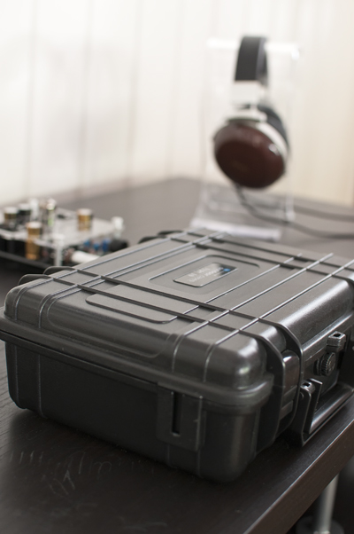 Project Sunrise Version II_johnnygrandis_7_flightcase_Denon AH-D7000.jpg