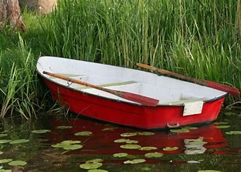 rødhvit båt.jpg
