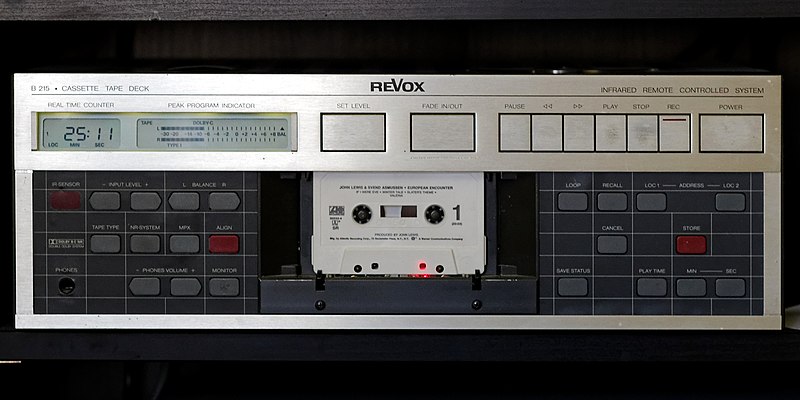 Revox_B215_cassette_deck.jpg