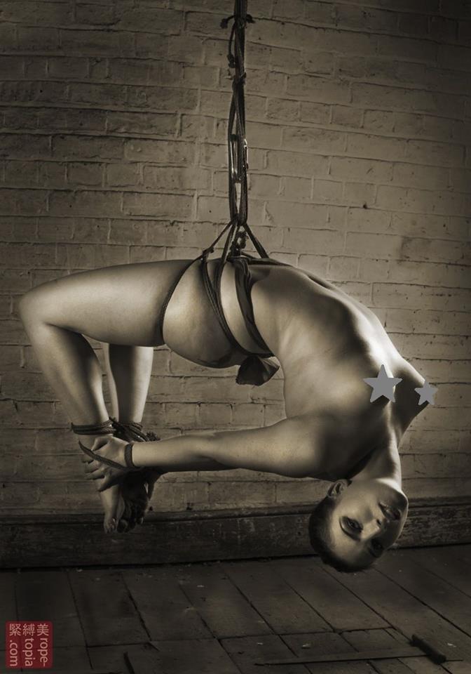 Roswell Ivory Shibari.jpg