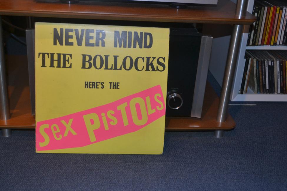 Sex Pistols. Never Mind The Bollocks 002.jpg