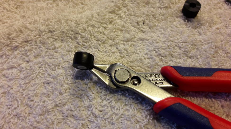 Sony TC-K850ES-Remove-Old Rubber.jpg