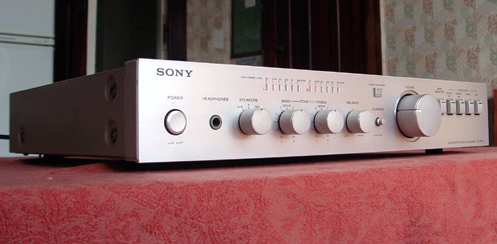 Sony_TA-F40_up_700x344_pixels.gif