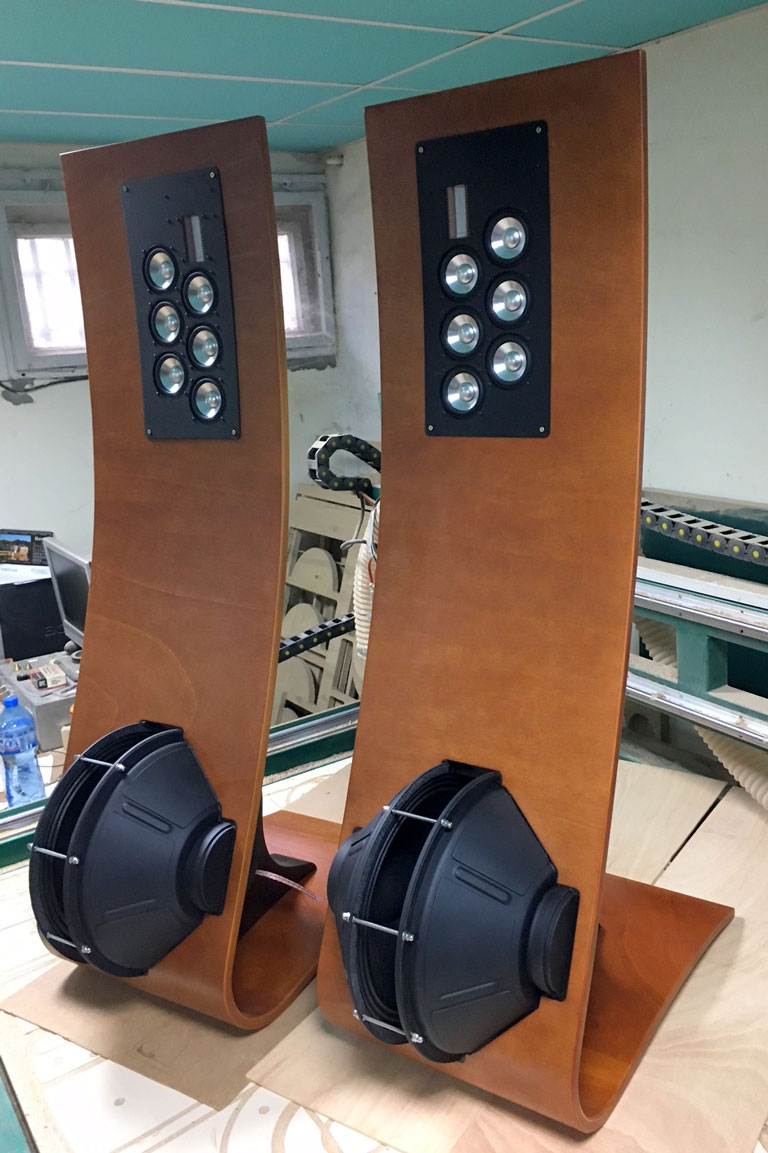 speakers2-1.jpg