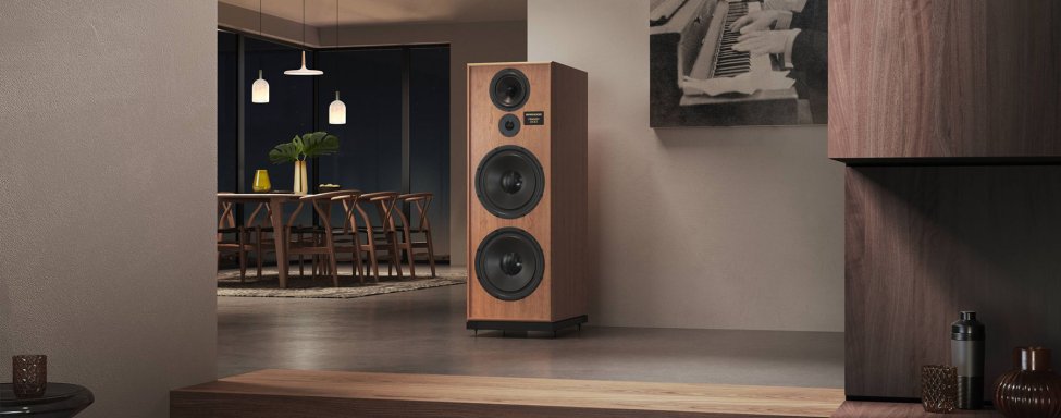 Spendor_speaker_slider_2285x900_image-CLASSIC-1_b139bdd796f06fdaea715dd632c16aaf.jpg