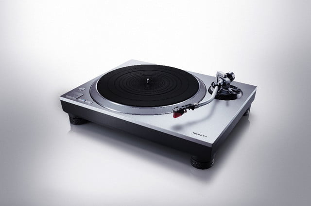 technics-1500-turntable-sl1500csv-640x640.jpg