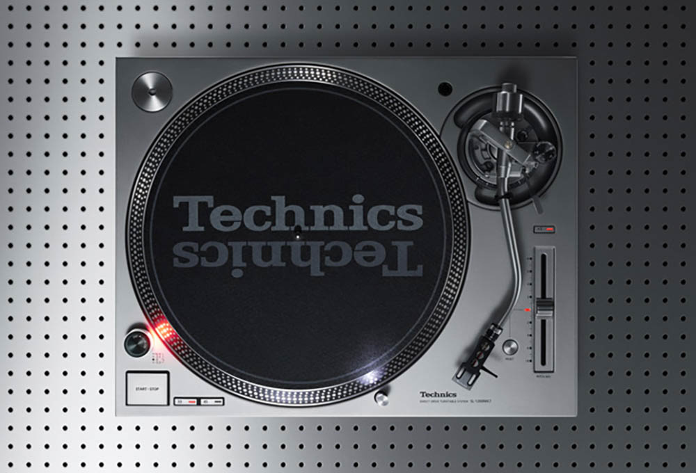 Technics SL-1200Mk7-100C-6.jpg