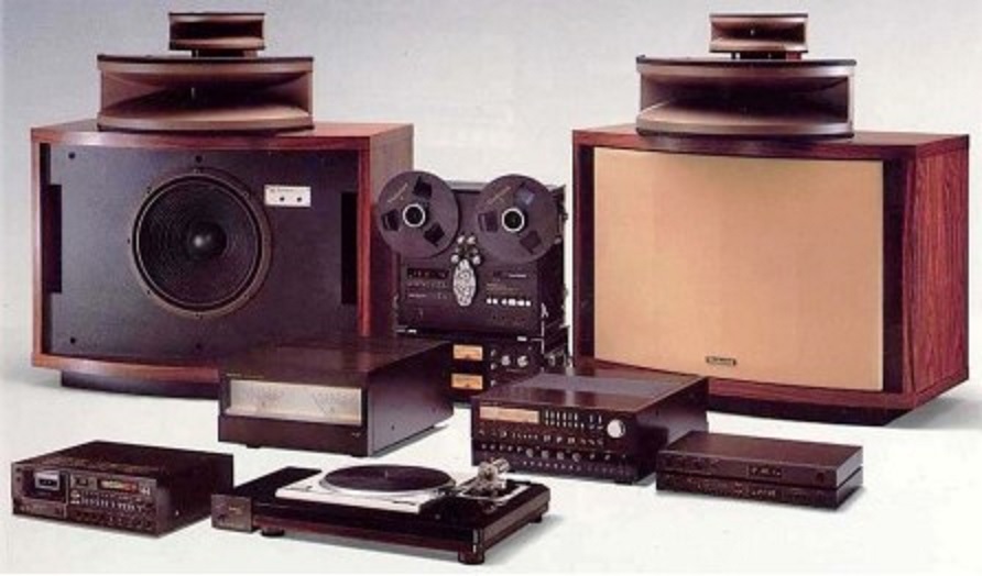 Technics_SE-A1,_SU-A2,_SB-10000,_RS-1800,_SL-1000_MK2-9 (2).jpg