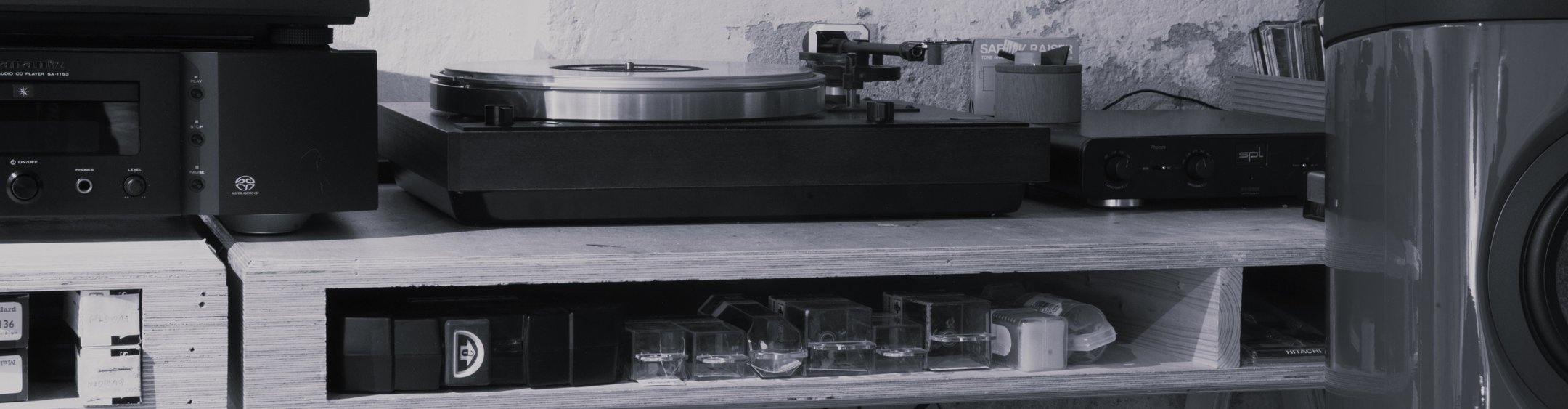 Thorens TD 320MKIII.jpg
