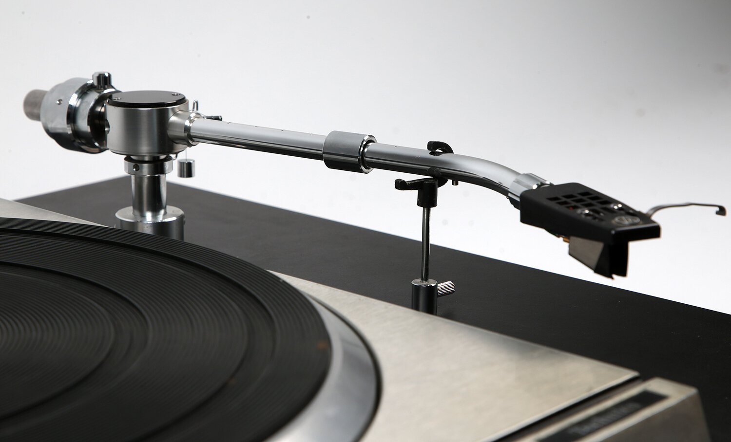 tonearm-4.jpg