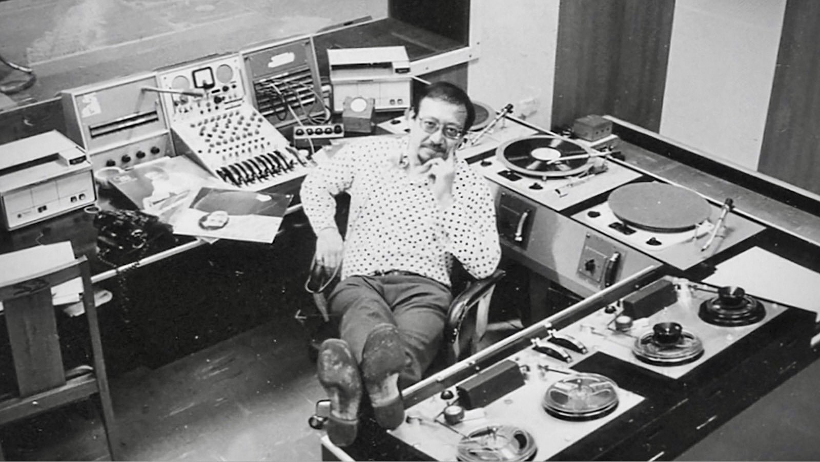 Uncle Ray Cordeiro, “the World’s most durable DJ”. Uncle Ray first joined RTHK as head of ligh...jpg