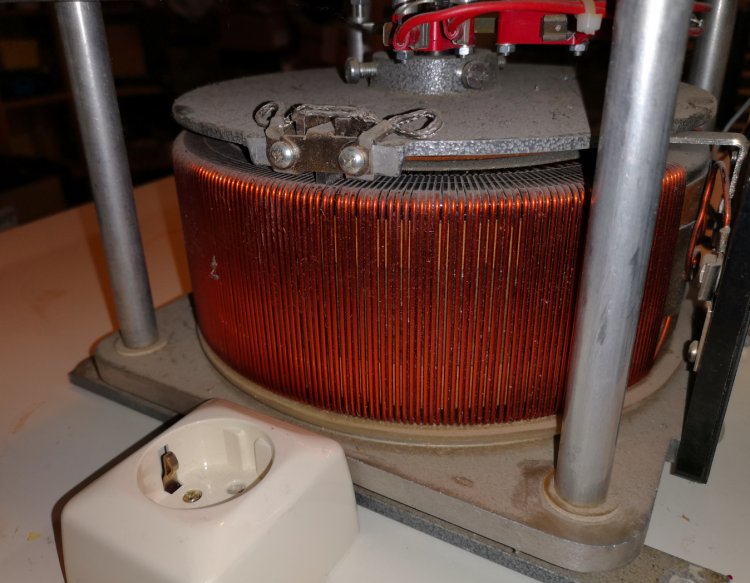 variac side.jpg