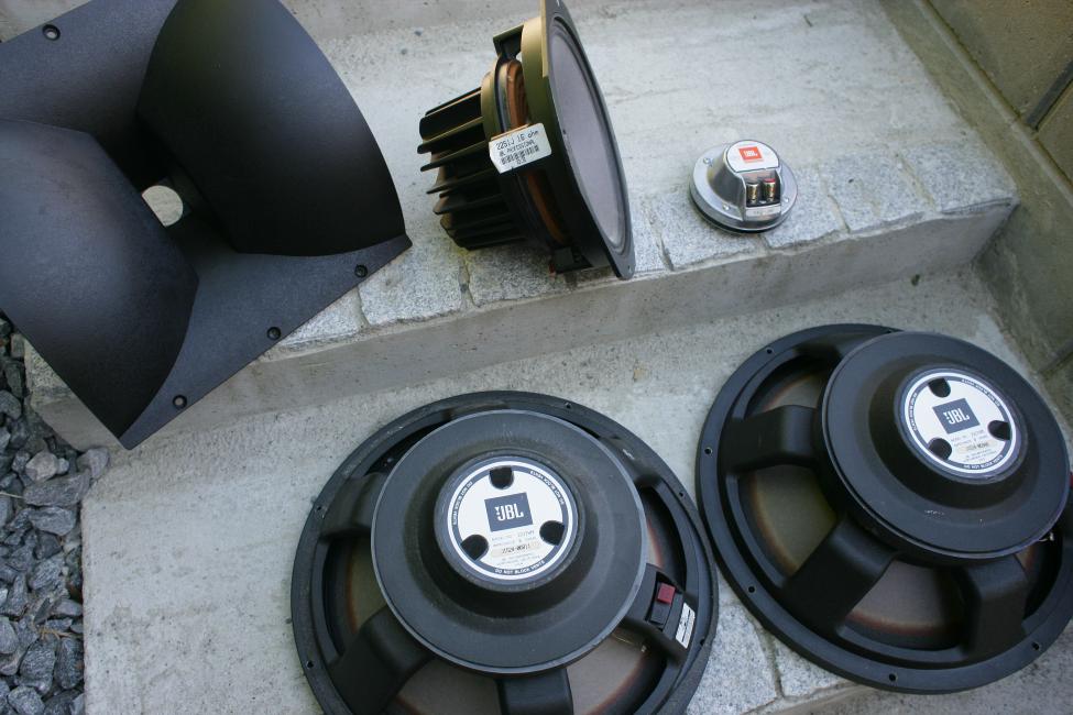 VX8S8376.jpg