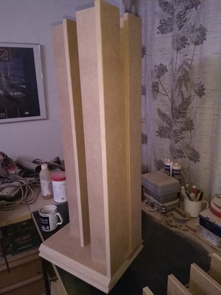 Wide og Front 6 stander.jpg
