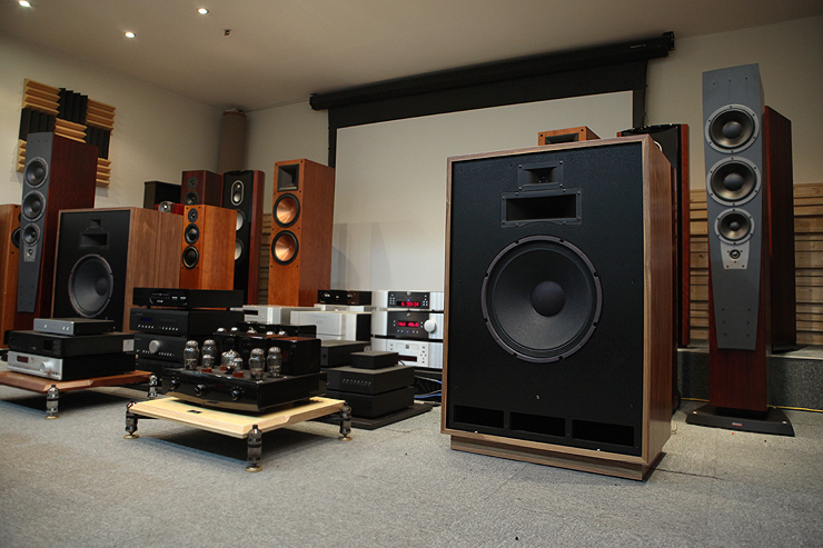 wineaudio_room_klipsch_cornwall_1.jpg