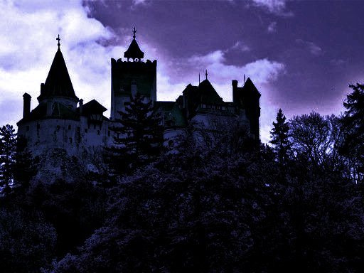 xbran_castle_exterior_horizontal.jpg.pagespeed.ic.d8UVK5xRLl[1].jpg