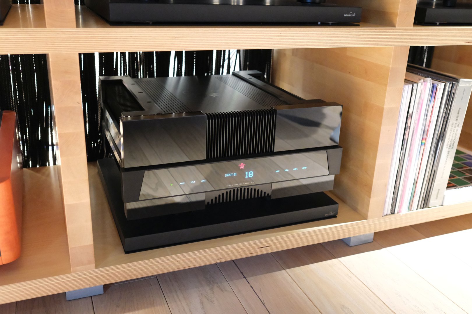 XT5P0810a.jpg