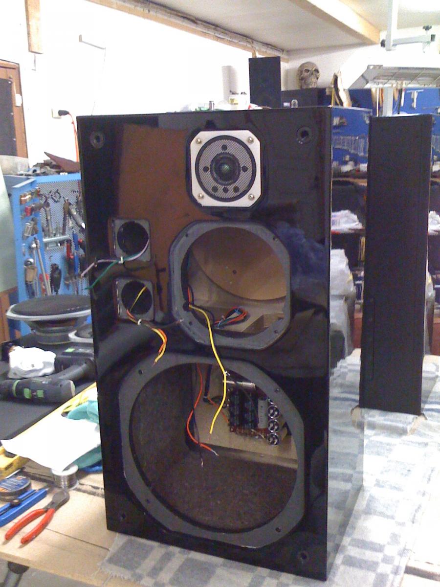 Yamaha NS lodding 001.jpg