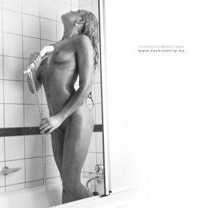 Tine in the shower.jpg