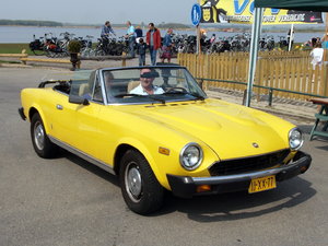 Fiat Spider.jpg