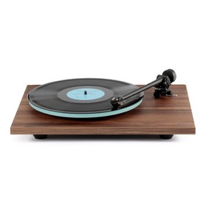Rega Planar 2 inkludert Nd3 pickup_valnøtt.jpg