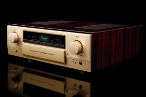 Accuphase-C-3900S-Precision-Stereo-Preamplifier-01.jpg
