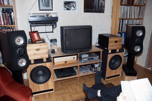 Stereo-01.jpg