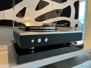 Luxman.jpg