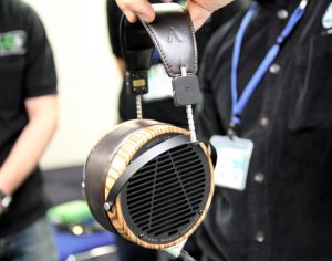 audeze-lcd-3_big.jpg