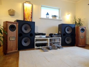 jbl 2226.JPG