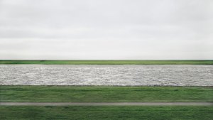 Andreas Gursky - Rhein II.jpg