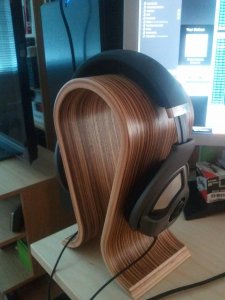 Headphone-Stand.jpg