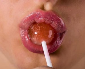 00_Lips.jpg