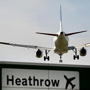 Plane-Flying-Over-Heathrow-Sign.jpg