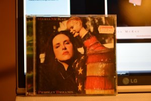 Maria McKee. Peddlin´ Dreams. 2005 001.jpg