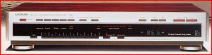 Luxman T-530 Tuner.JPG