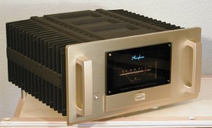 Accuphase-M-2000-Side-oben.jpg