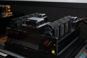 EAR amp.jpg