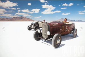 2014-12-18 20_21_21-1932 Ford Roadster Coupe - Deuce In Disguise - Hot Rod Deluxe Magazine - Int.png