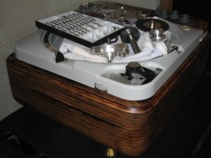 Thorens 124 mkII.JPG