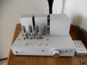 607054-luxman_sqn10_integrated_tube_amplfier.jpg