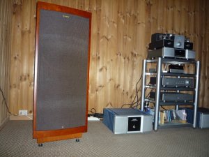 Tannoy Glenair 15 002 (912 x 684).jpg