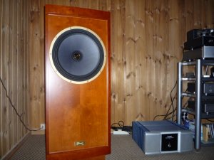 Tannoy Glenair 15 003 (912 x 684).jpg