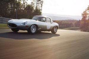 Jaguar-Lightweight-E-Type-14s.jpg