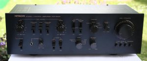 hitachi-hca-8300-stereo-control-amplifier-front-view_71438.jpg