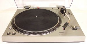 Technics SL-1500 1.jpg